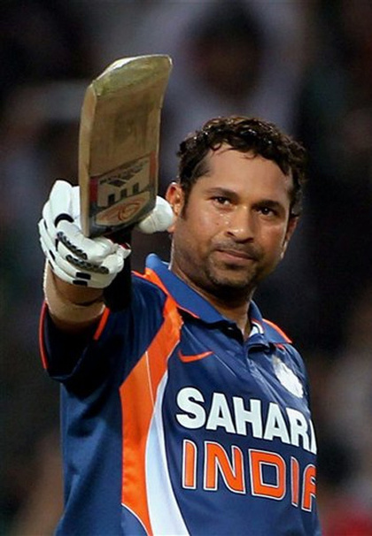 Sachin Tendulkar leads Mumbai to victory